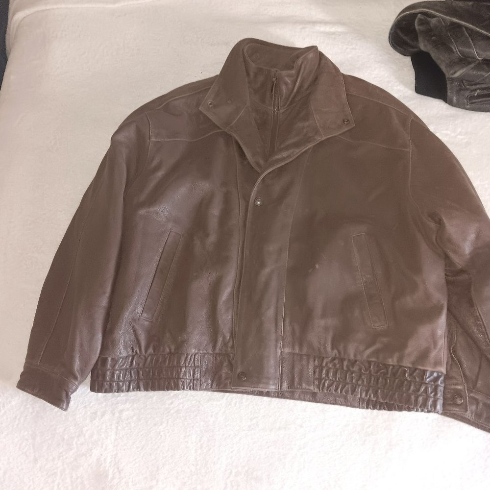 MEN'S HEAVY LEATHER JACKET BY WILSON'S LEATHER  BROWN DISTRESSED, SIZE 2X